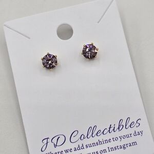 Swarovski Crystal Elements Gold Light Amethyst Purple Stud Earrings 1 carat June